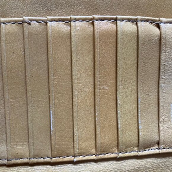 Nice Gently Used Frye Banana colored Handbag and matching wallet - Picture 13 of 15